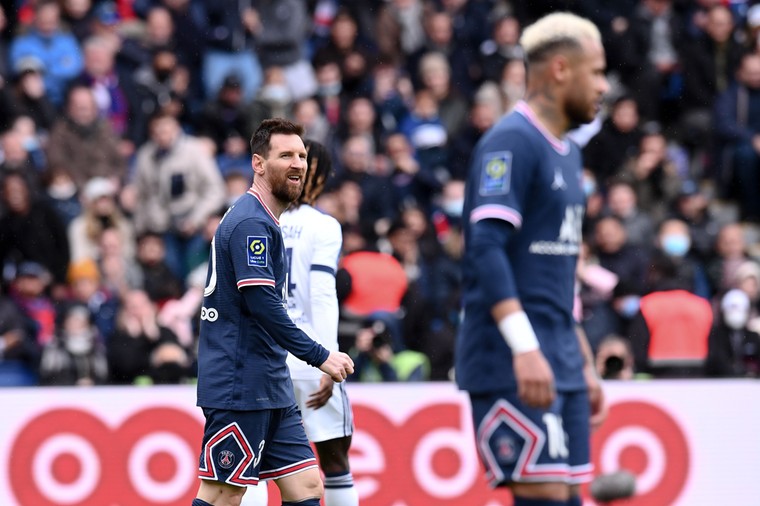 Zieke Messi mist lastige uitwedstrijd van PSG