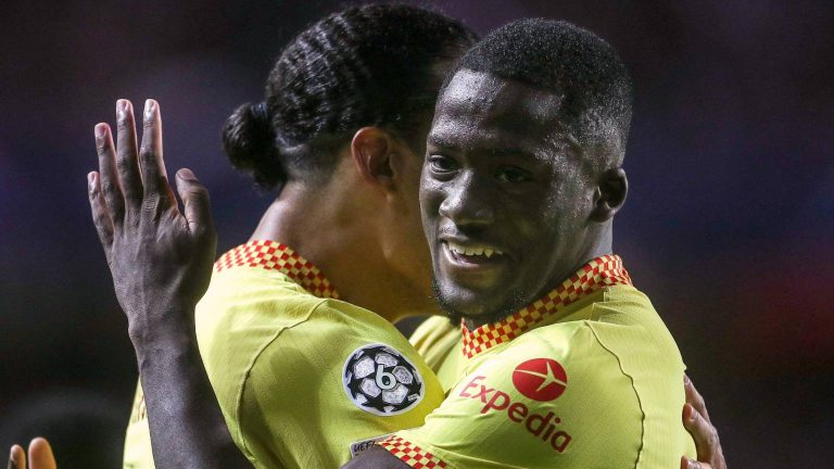 Liverpool dankzij zege op Benfica dicht bij halve finales Champions League