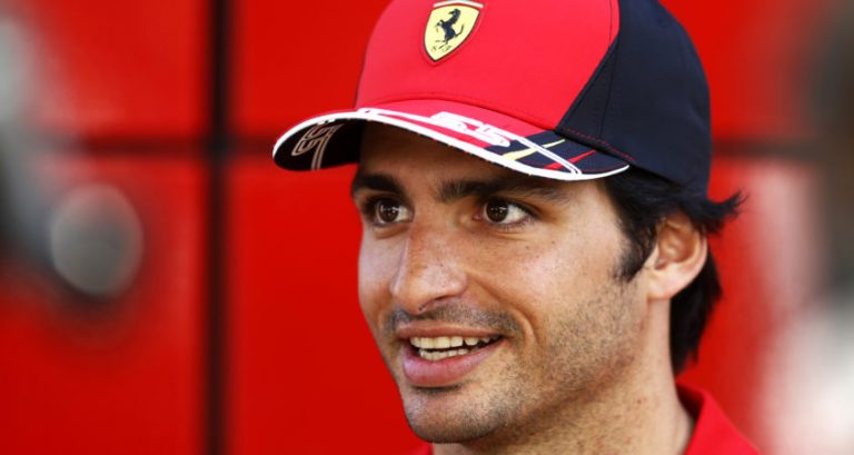 Eerste Formule 1-zege blijft het hoofddoel voor Sainz: ‘Daarna zien we wel’