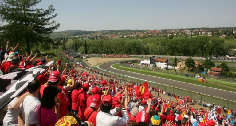 Imola belooft Ferrari-feest: ‘Ouderwetse show bij Rivazza en Tosa’