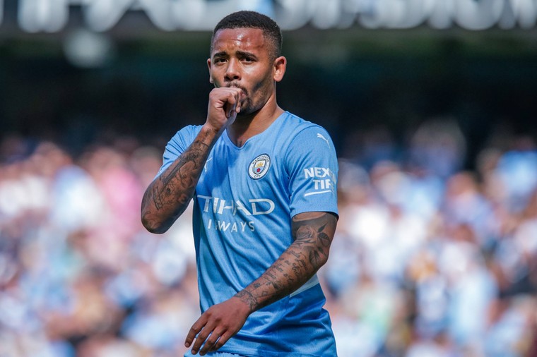 Gabriel Jesus steelt de show tijdens onbezorgde middag City tegen Watford