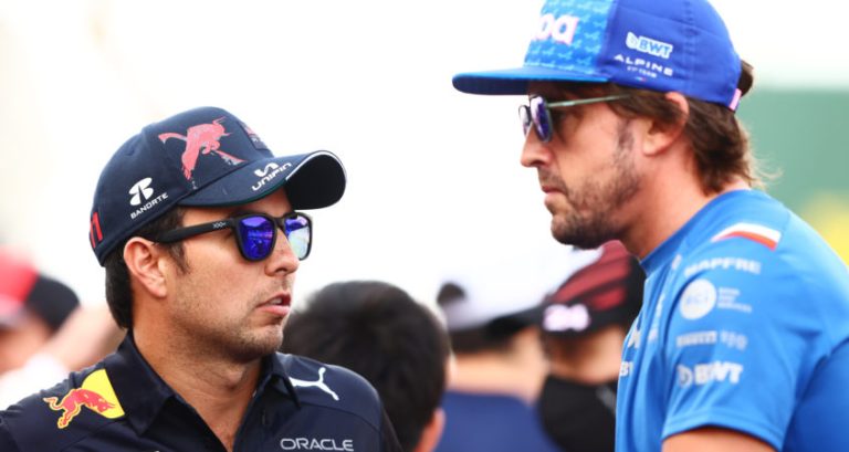 Red Bull ontkent geruchten over Alonso: ‘Past niet bij onze plannen’