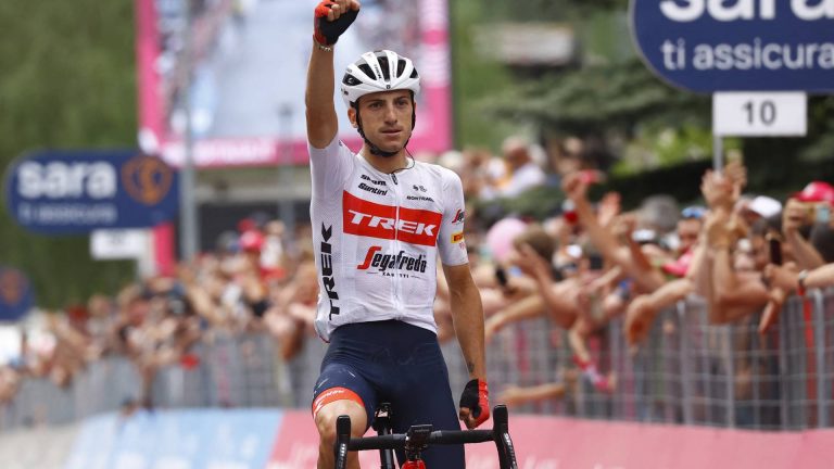 Ciccone boekt met knappe solo etappezege in Giro, Bouwman herovert bergtrui