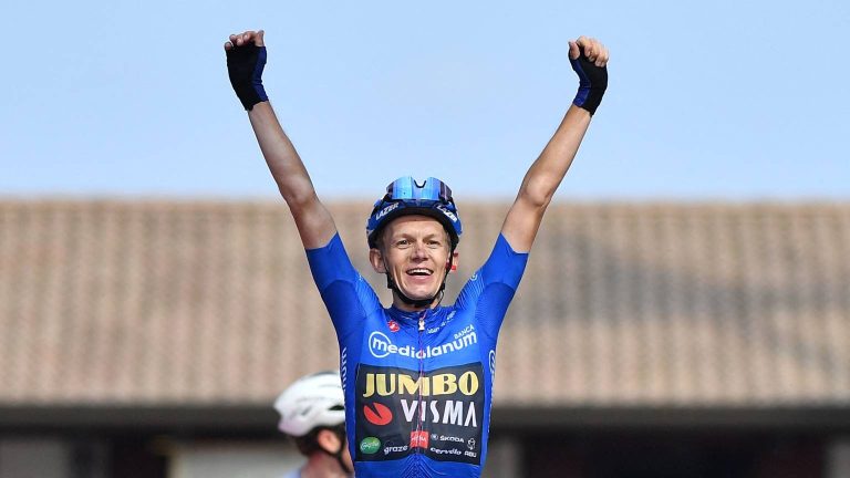 Bergkoning Bouwman pakt tweede Giro-zege en is zeker van blauwe bergtrui
