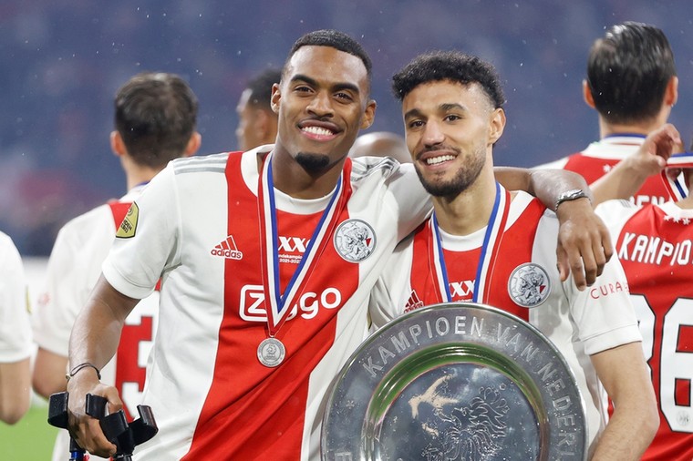 Ajax en Bayern akkoord over toptransfer Gravenberch