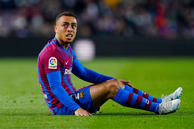 ‘Chelsea wil na overname snel handelen en Dest uit Camp Nou halen’