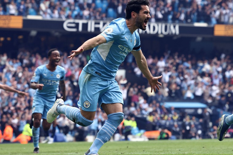 Manchester City dankzij krankzinnige comeback toch nog kampioen