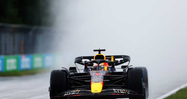 Oppermachtige Verstappen pakt pole op opdrogend Circuit Gilles Villeneuve