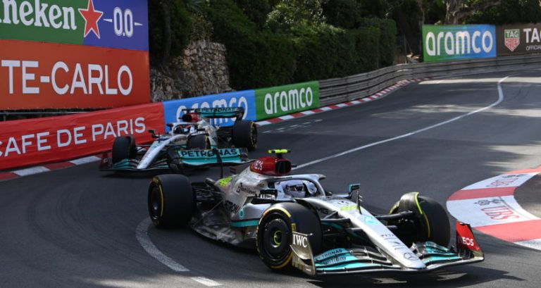 Wolff: ‘Zonder pech zou Hamilton hetzelfde laten zien als Russell’