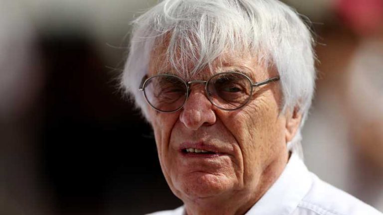 Formule 1-top distantieert zich van uitspraken Bernie Ecclestone