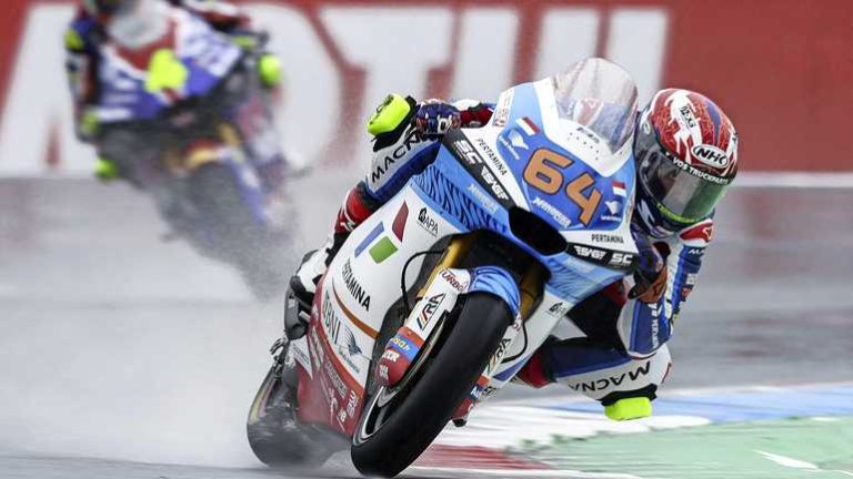 Nederlanders onderscheiden zich niet in natte vrije training voor TT van Assen