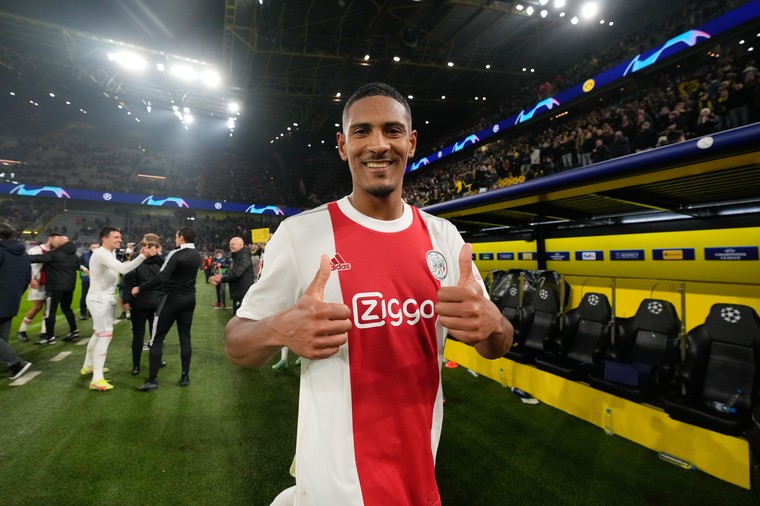 Borussia Dortmund doet bod van 33 miljoen op Haller