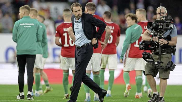 Ook steun voor geplaagde Engelse bondscoach Southgate: ’Hou jullie mond, clowns’