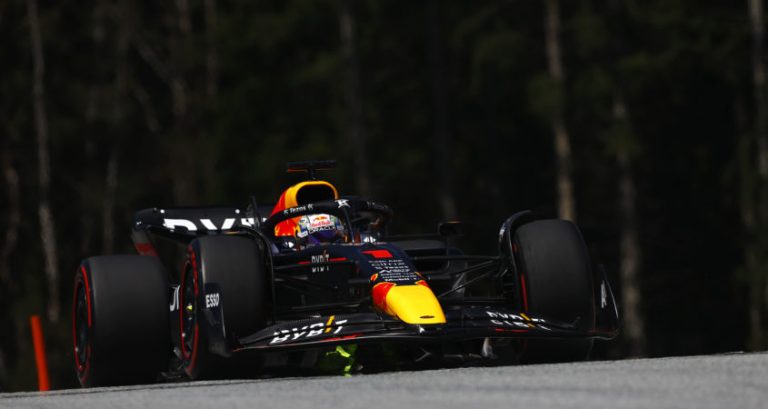 Verstappen op valreep naar poleposition voor sprintrace in hectische kwalificatie op Red Bull Ring