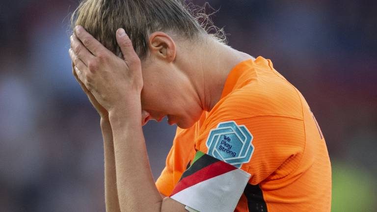 Volgende mokerslag voor Oranje: ook Miedema test positief op corona