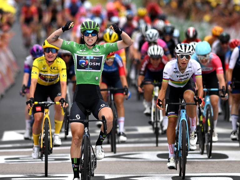 Ongenaakbare Wiebes boekt haar tweede dagzege in Tour de France