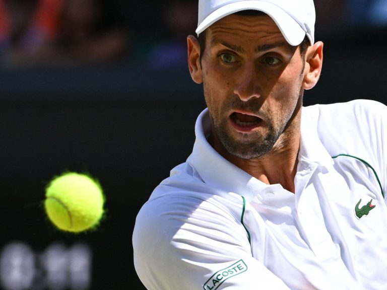 Onverstoorbare Djokovic laat Kyrgios uitrazen en wint zevende Wimbledon-titel