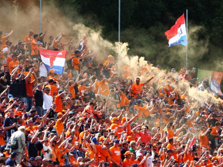 Formule 1 onderzoekt ‘onacceptabel’ gedrag Nederlandse racefans in Oostenrijk