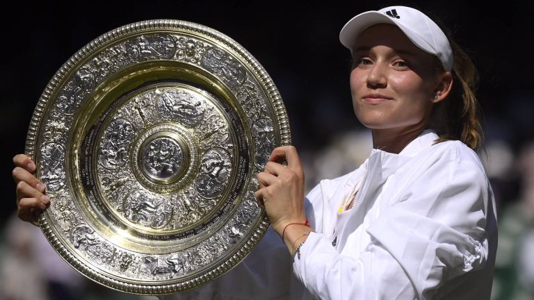 Rybakina verslaat Jabeur in Wimbledon-finale en pakt eerste Kazachse grandslamtitel