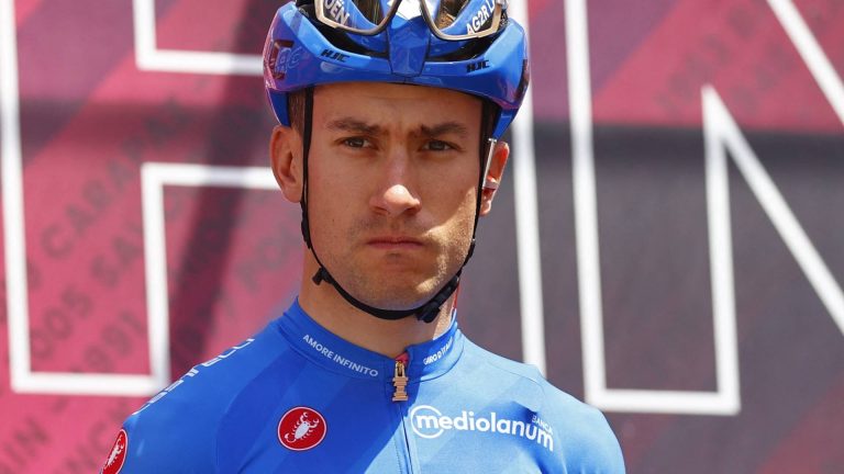 Eerste coronagevallen in Tour: ‘abandon’ ploeggenoot Pogacar en bergspecialist Bouchard