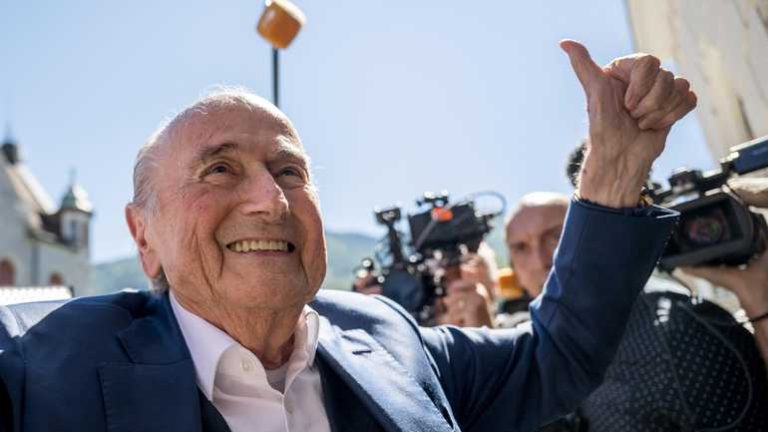 Zwitsers OM gaat in beroep tegen vrijspraak Blatter en Platini