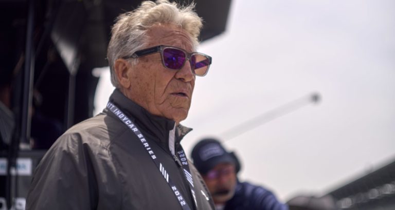 Mario Andretti baalt van ‘erg beledigende’ opmerkingen over F1-plannen van zoon