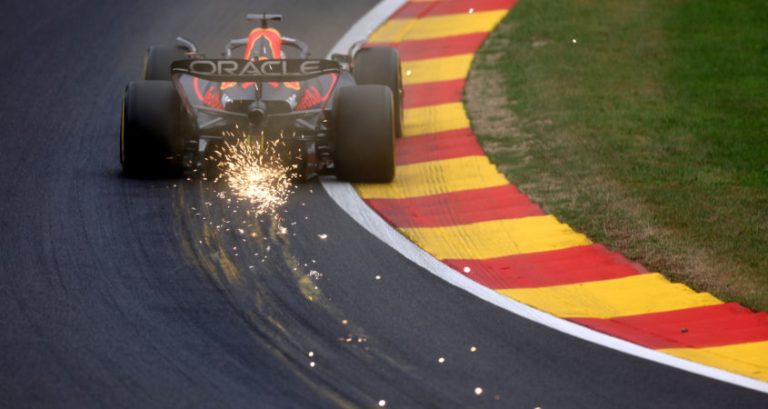 VT2 België: Verstappen noteert snelste tijd in listige sessie