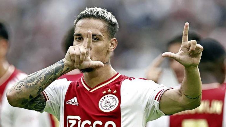 Antony slaat dag na miljoenenbod training bij Ajax over