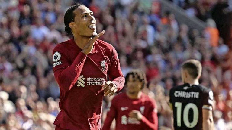 Van Dijk scoort bij monsterzege Liverpool: 9-0 (!), hattrick Haaland redt City