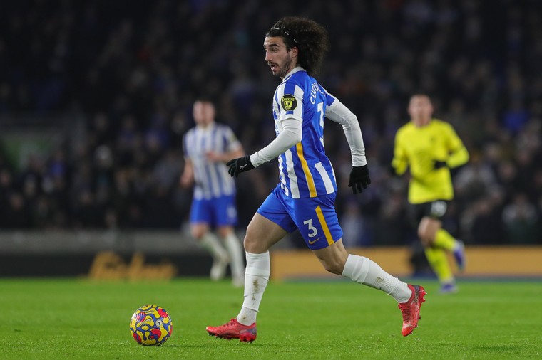 ‘Chelsea wil Manchester City aftroeven en meldt zich voor Cucurella’