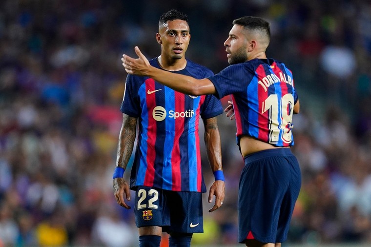 Barcelona komt te laat tot leven: puntenverlies en rode kaart Busquets