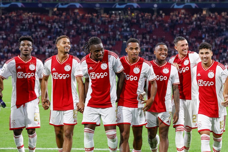 Engelsen slaan kort voor Champions League-wedstrijd alarm om Ajax