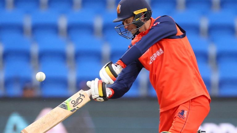 Oranje-cricketers beginnen tweede ronde op WK T20 met nederlaag