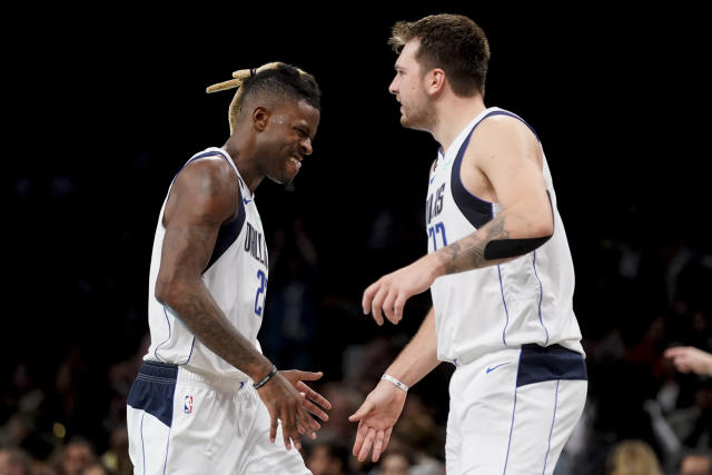 Doncic leidt Mavericks in overtime met triple-double langs Nets