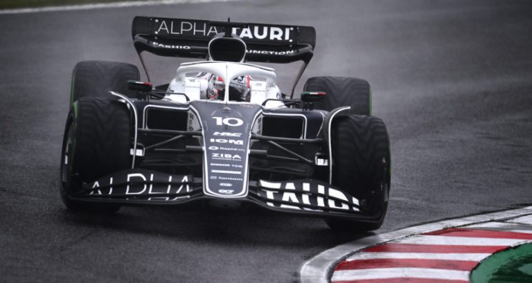 Twintig seconden tijdstraf voor Gasly voor te hard rijden onder rode vlag