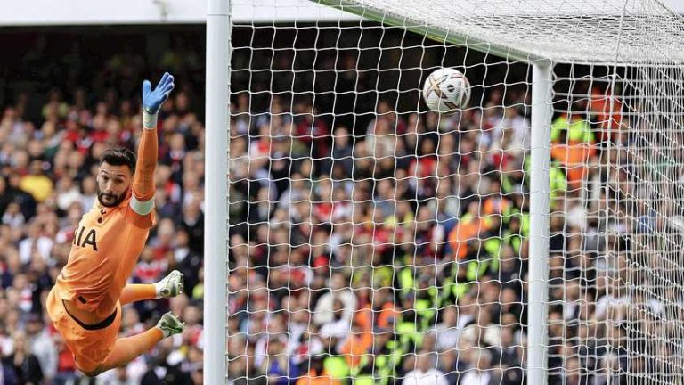 Arsenal blijft leider in Premier League na zege in stadsderby op Spurs
