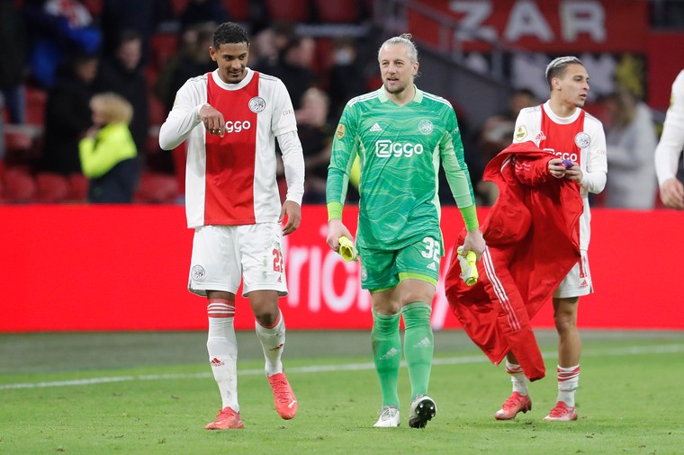 Ajax heet Haller welkom en biedt helpende hand in revalidatie
