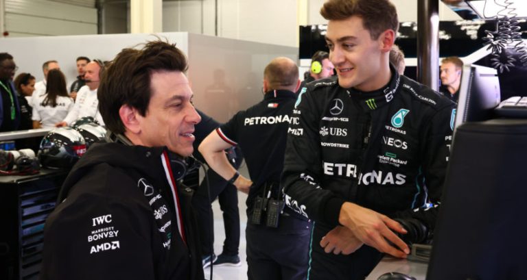 Wolff geeft toe: ‘Russell reed misschien een jaar te lang bij Williams’