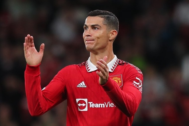Cristiano Ronaldo vertrekt per direct bij Manchester United