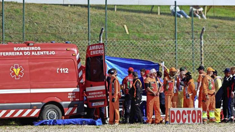 MotoGP-coureur Espargaro loopt gebroken kaak en rugwervel op
