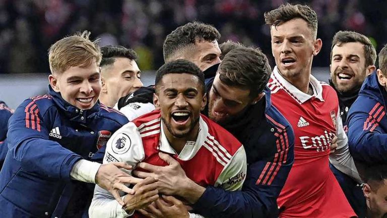 Oud-Feyenoorder Nelson zorgt voor ongekende ontsnapping Arsenal