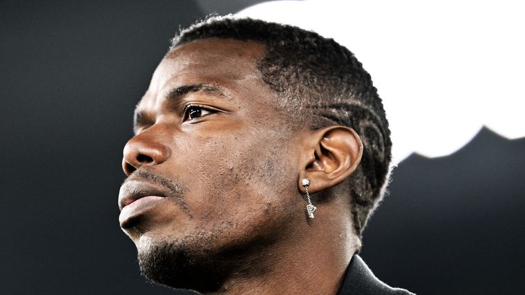 Pogba blijft op 35 minuten staan door disciplinaire schorsing