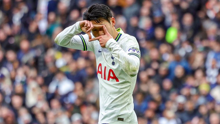 Tottenham kan weer een beetje lachen, Chelsea vindt weg omhoog