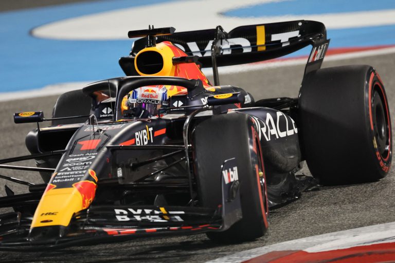 Max Verstappen geeft concurrentie stevig signaal af: eerste pole position een feit