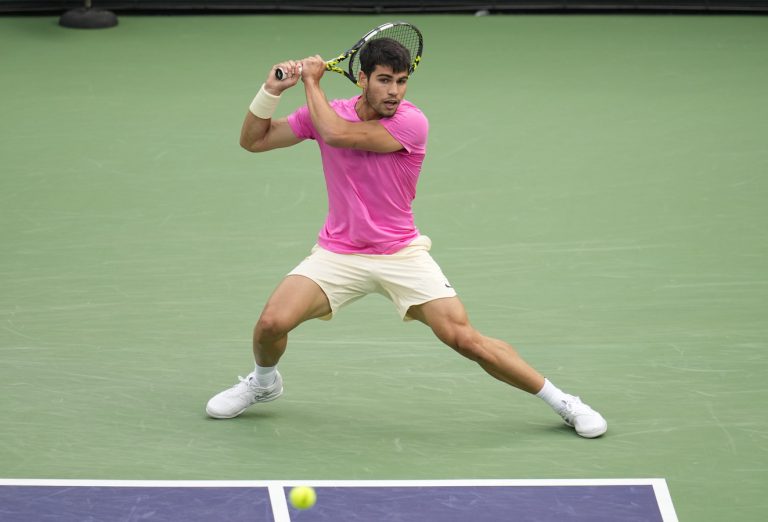 Carlos Alcaraz wint Indian Wells en is weer nummer 1 van de wereld