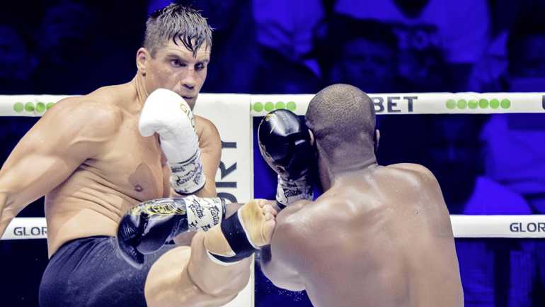 Rico Verhoeven verlengt contract bij Glory met drie jaar