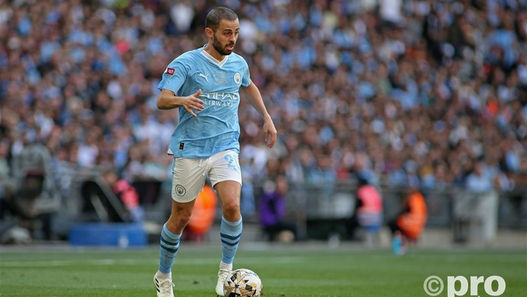 ‘Guardiola vroeg me plots of ik linksback kon spelen tegen Saka’