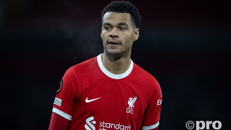 Gakpo draagt met assist bij aan koppositie Liverpool