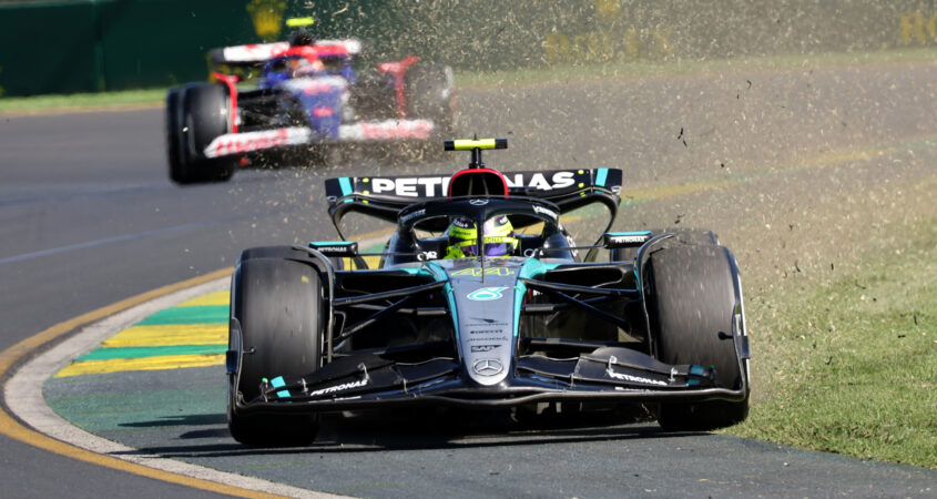 Mercedes slaat alarm na moeizame races met wisselvallige W15