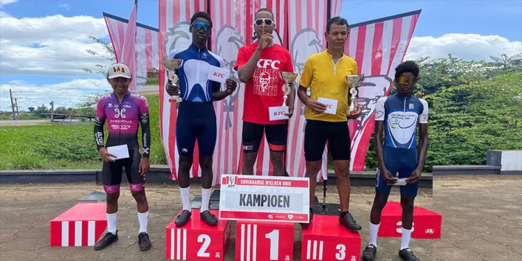 Jorryn Simson heeft wielrensport momenteel in zijn greep